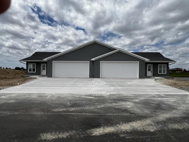 812 LAKEVIEW LANE, Ripon, WI 54971