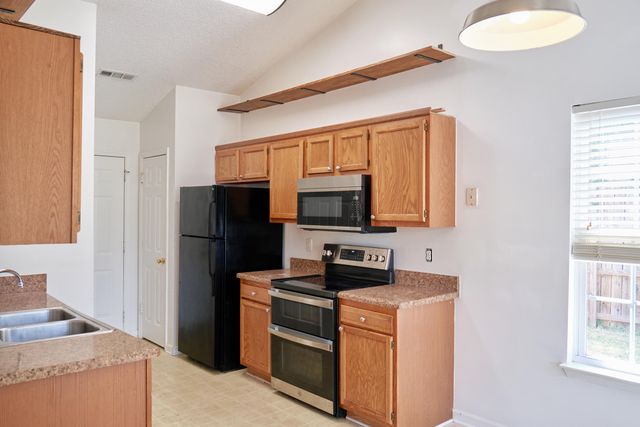 103 Betsy Lane, Summerville, SC 29486
