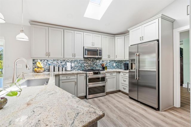 403 FLAMINGO DRIVE, Apollo Beach, FL 33572