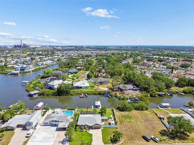 403 FLAMINGO DRIVE, Apollo Beach, FL 33572