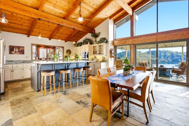 13760 Sun Forest Dr, Penn Valley, CA 95946