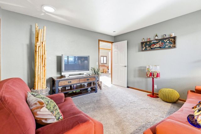 13760 Sun Forest Dr, Penn Valley, CA 95946