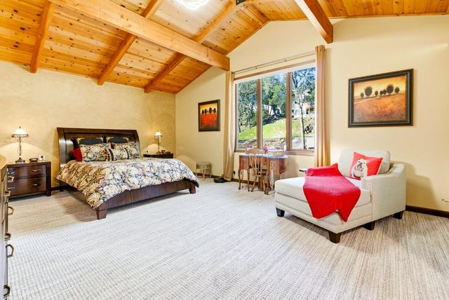 13760 Sun Forest Dr, Penn Valley, CA 95946