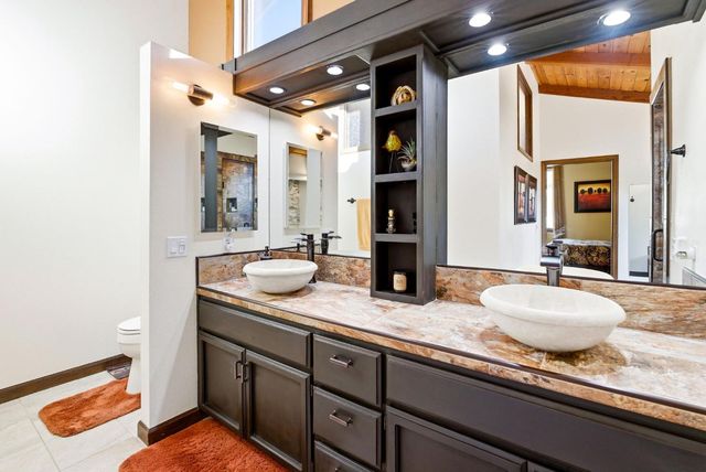 13760 Sun Forest Dr, Penn Valley, CA 95946