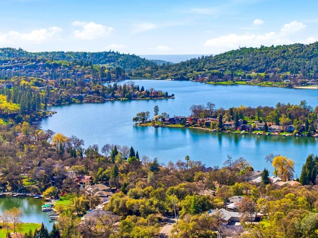 13760 Sun Forest Dr, Penn Valley, CA 95946