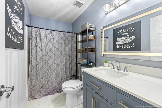 196 Independence Drive, Raeford, NC 28376