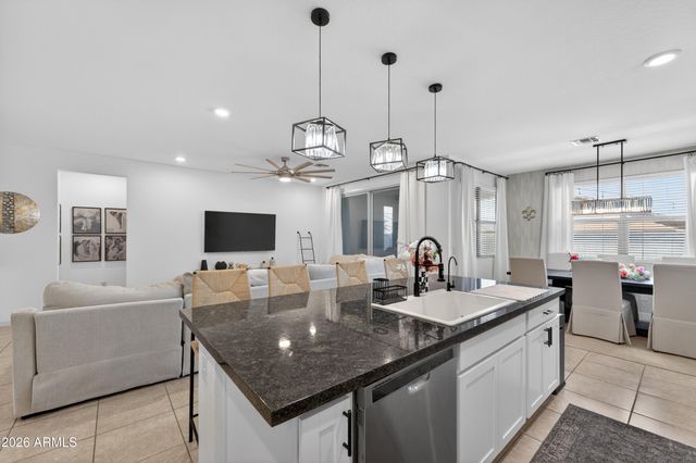 36810 N Camarillo Drive, San Tan Valley, AZ 85140