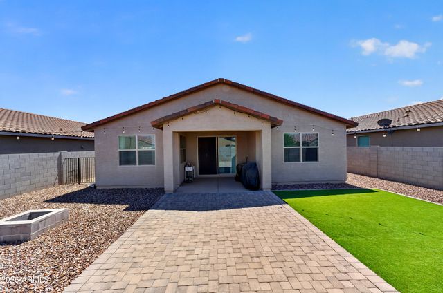 36810 N Camarillo Drive, San Tan Valley, AZ 85140
