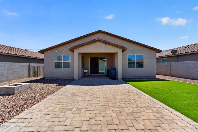 36810 N Camarillo Drive, San Tan Valley, AZ 85140