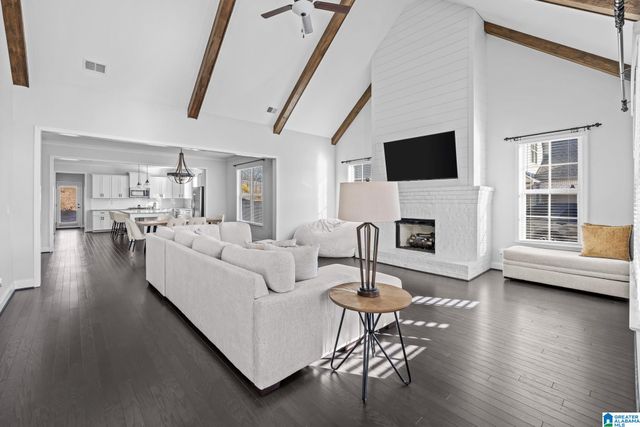 208 OAK HILL LANE, Moody, AL 35004