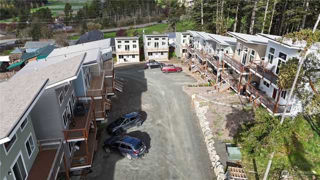 11 Finnegan Way, Friday Harbor, WA 98250