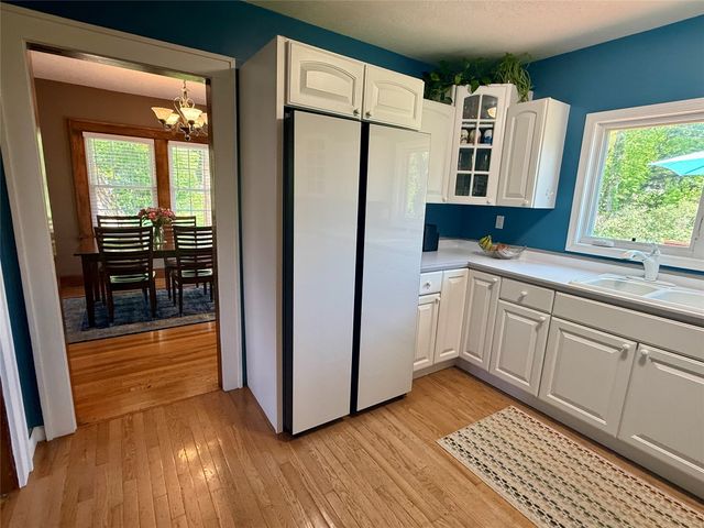 907 37th Street, Des Moines, IA 50312
