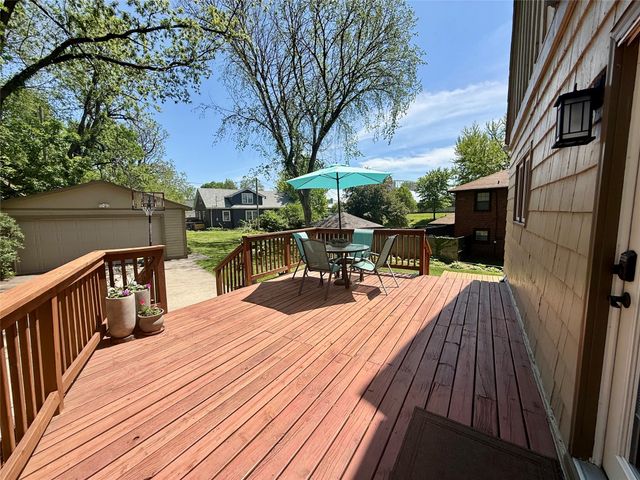 907 37th Street, Des Moines, IA 50312