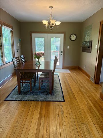 907 37th Street, Des Moines, IA 50312