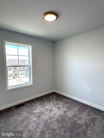 K35 GUATEMALA DR, Martinsburg, WV 25403