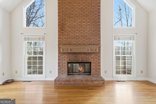 4950 Red Robin Ridge, Johns Creek, GA 30022