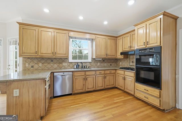 4950 Red Robin Ridge, Johns Creek, GA 30022