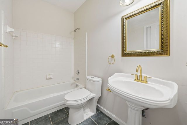 4950 Red Robin Ridge, Johns Creek, GA 30022