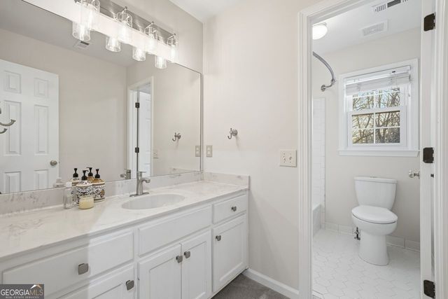 4950 Red Robin Ridge, Johns Creek, GA 30022