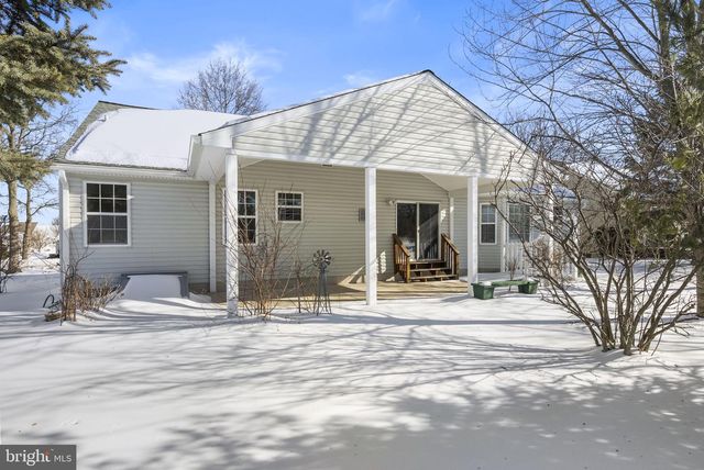 50 PRESIDENTIAL DR, Royersford, PA 19468