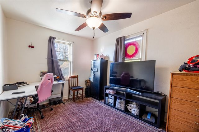 1631 Elderslee Rd, Baldwin Boro, PA 15227