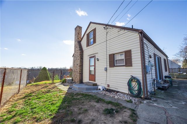 1631 Elderslee Rd, Baldwin Boro, PA 15227