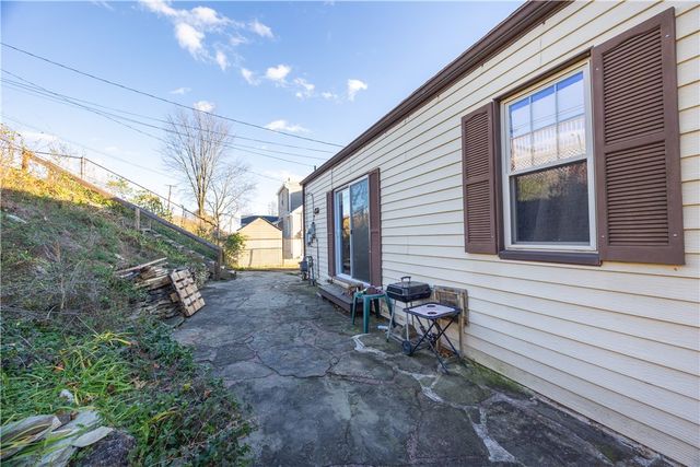 1631 Elderslee Rd, Baldwin Boro, PA 15227