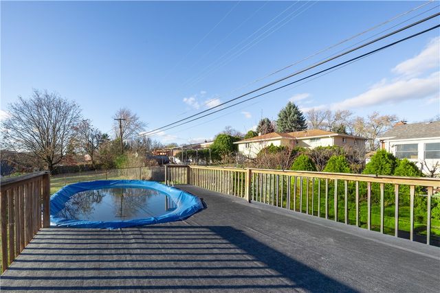 1631 Elderslee Rd, Baldwin Boro, PA 15227