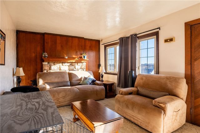 1631 Elderslee Rd, Baldwin Boro, PA 15227