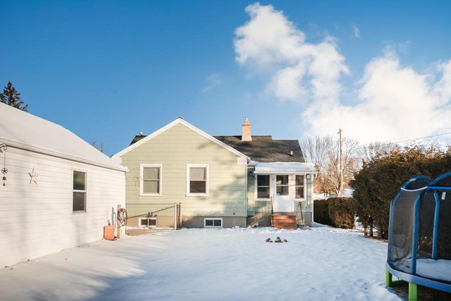 1013 28th STREET, Two Rivers, WI 54241