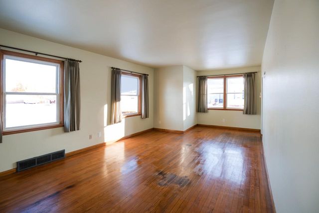 1013 28th STREET, Two Rivers, WI 54241