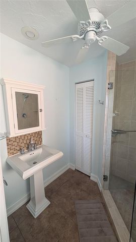 4615 OAK FOREST DRIVE E 22, Sarasota, FL 34231