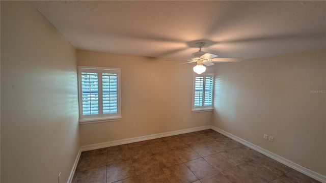 4615 OAK FOREST DRIVE E 22, Sarasota, FL 34231
