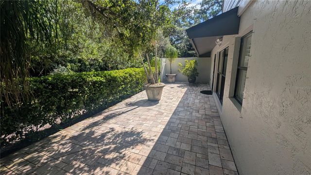4615 OAK FOREST DRIVE E 22, Sarasota, FL 34231