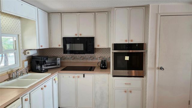 5691 BEGONIA ROAD, Venice, FL 34293