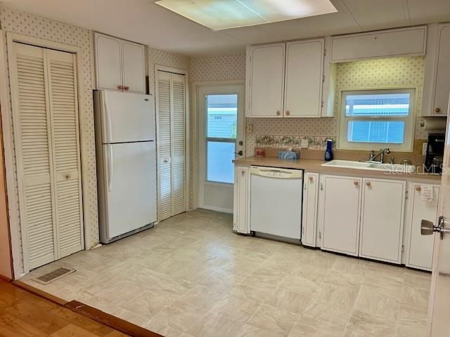 5691 BEGONIA ROAD, Venice, FL 34293