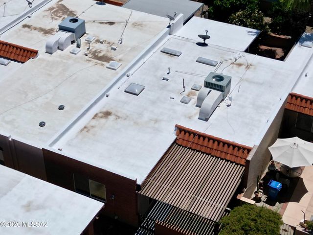365 W Calle De La Amistad, Green Valley, AZ 85614