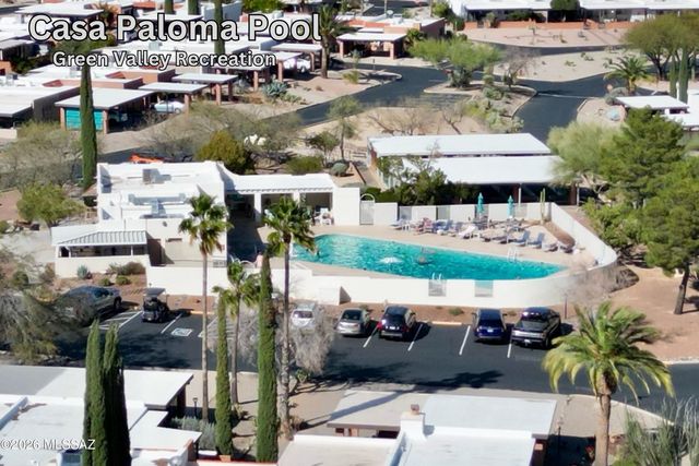 365 W Calle De La Amistad, Green Valley, AZ 85614