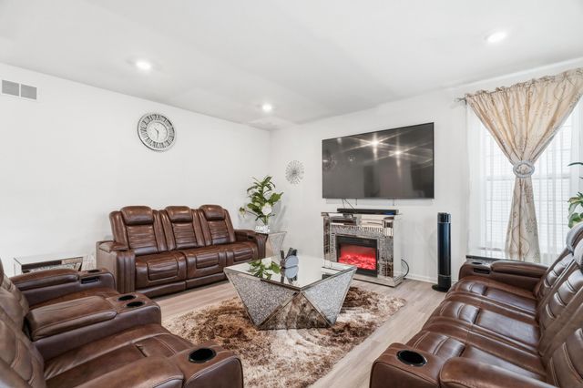 14465 Garden Way, Cedar Lake, IN 46303