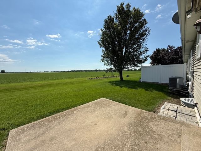 5692 Hearthside Drive, Bourbonnais, IL 60914