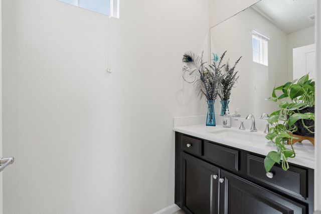 4033 Gunnar Dr, Roseville, CA 95747