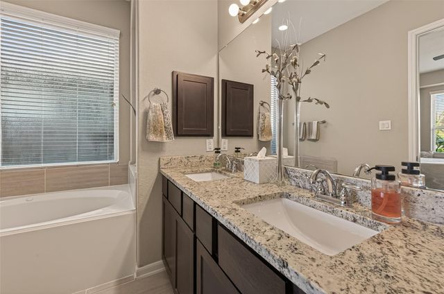 10911 Texas Rose Drive, Missouri City, TX 77459