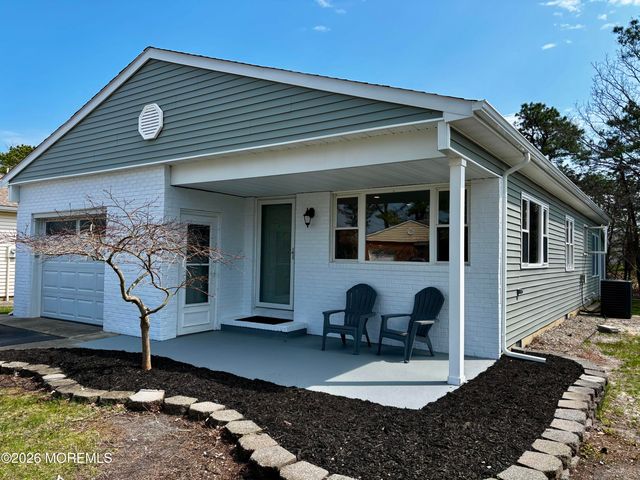 127 Freeport Boulevard, Toms River, NJ 08757