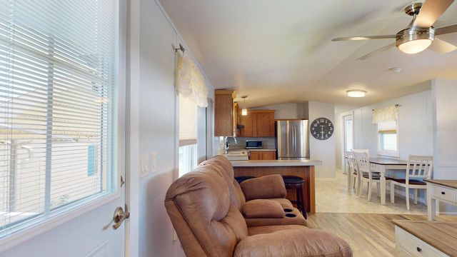 10728 POPLAR STREET NE, St Petersburg, FL 33716