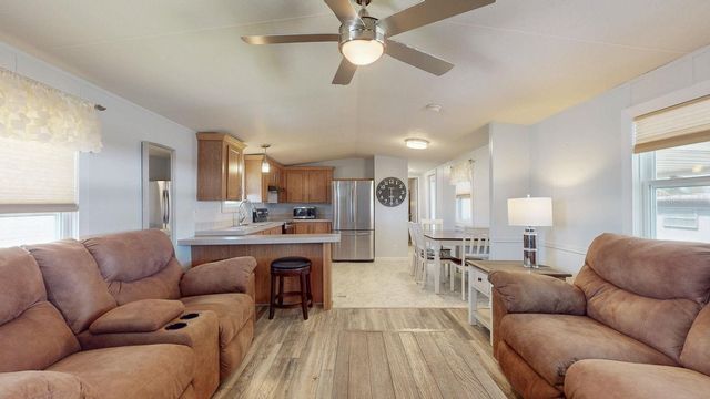 10728 POPLAR STREET NE, St Petersburg, FL 33716