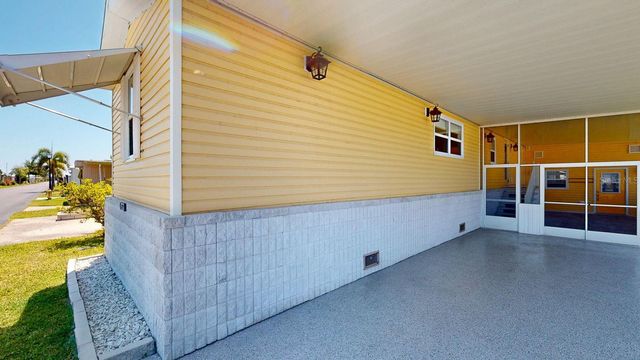 10728 POPLAR STREET NE, St Petersburg, FL 33716