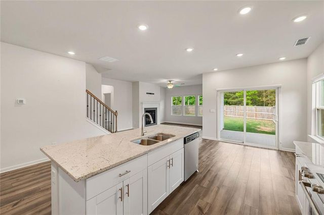 423 Murphy Avenue, Canton, GA 30114