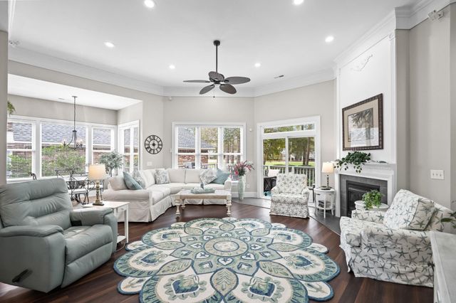 921 Tidewater Dr., North Myrtle Beach, SC 29582