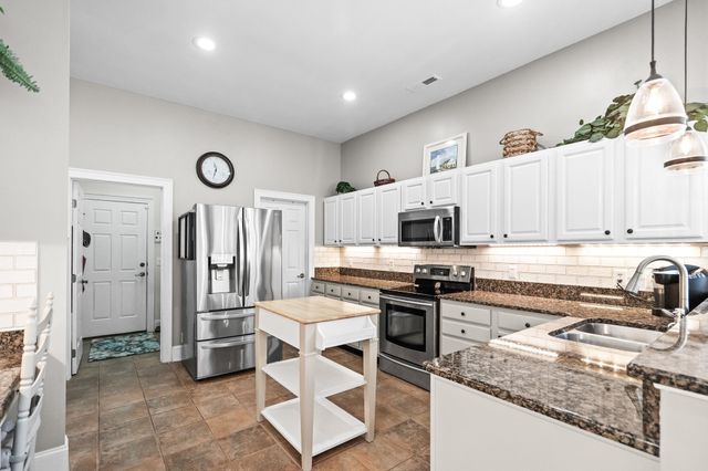 921 Tidewater Dr., North Myrtle Beach, SC 29582