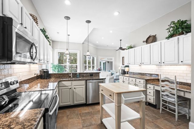 921 Tidewater Dr., North Myrtle Beach, SC 29582